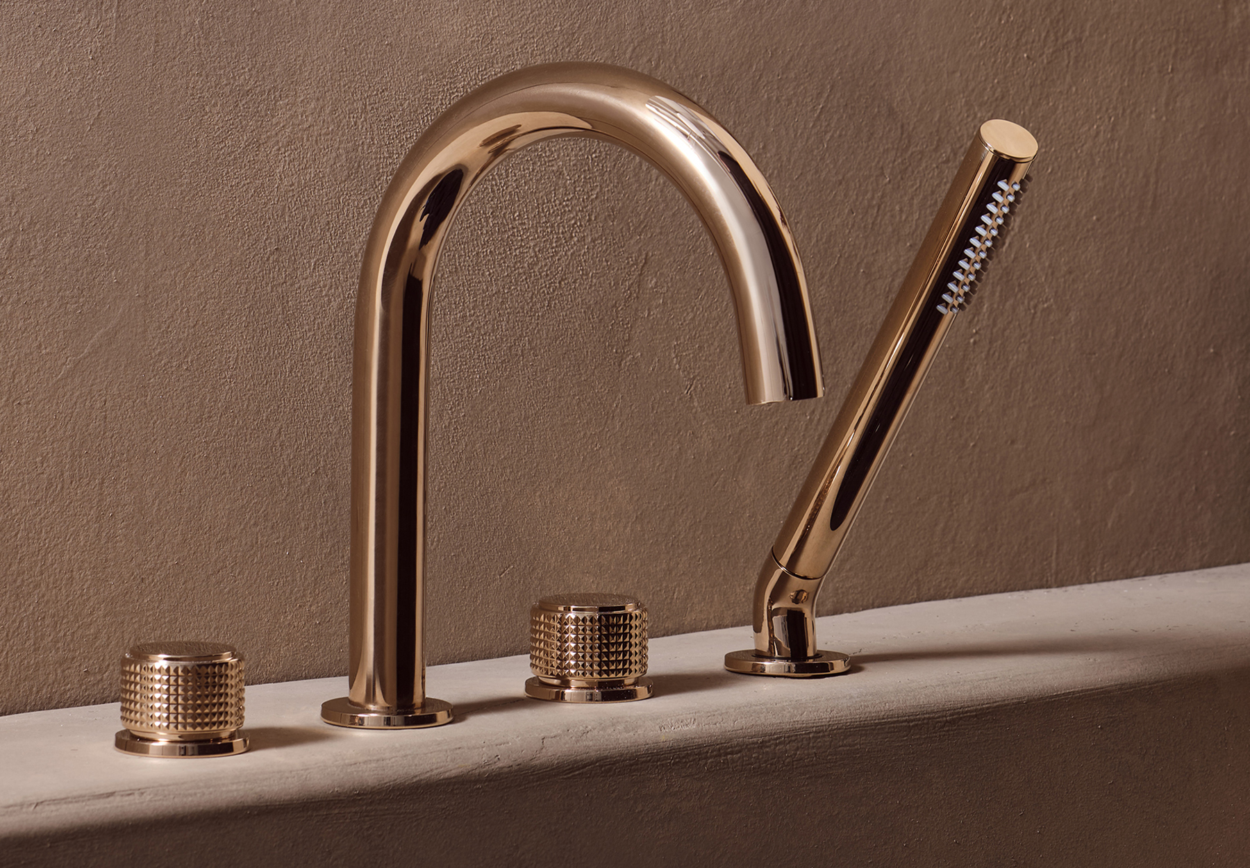 Forme Oriel Bath Filler