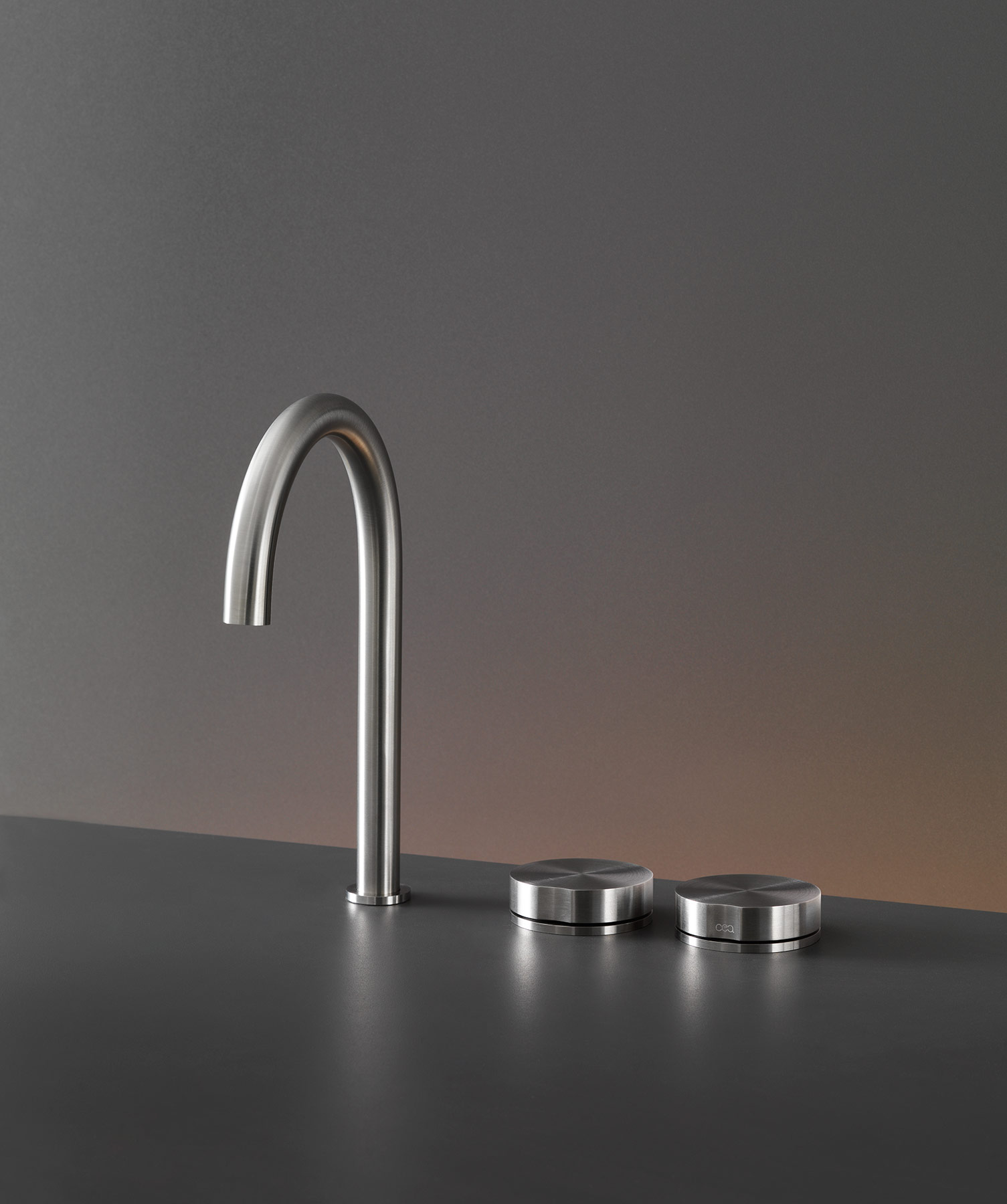 Modern Giotto Deck Mount Faucet